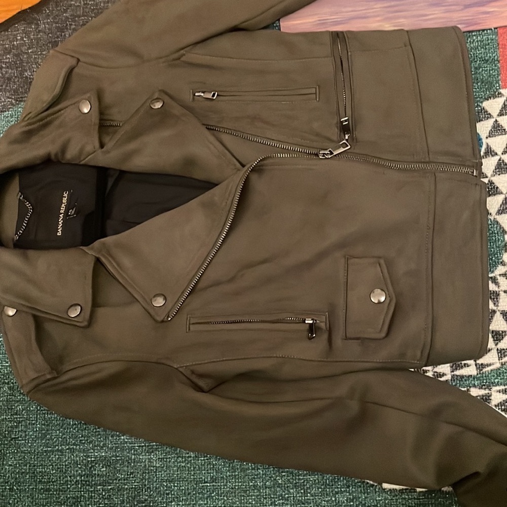 XS OLIVE GREEN SUEDE MOTO JACKET BANANA REPUBLIC - Picture 5 of 8